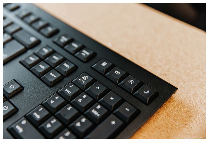 Universal Tastatur RF Wireless 2.4 -2.4835 GHz  KW3000 (Schwarz) 