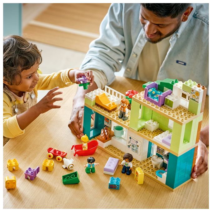 Modernes Familienhaus mit Figuren – 3-in-1-Set 