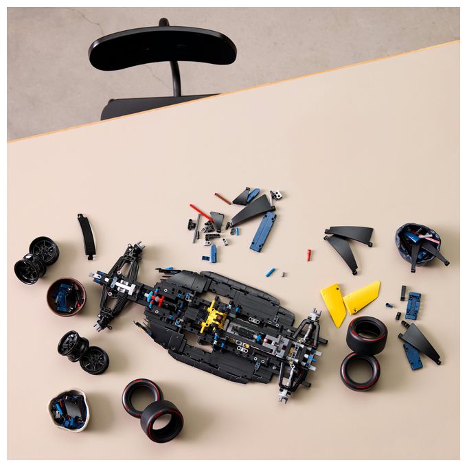 Oracle Red Bull Racing RB20 F1 Rennauto 