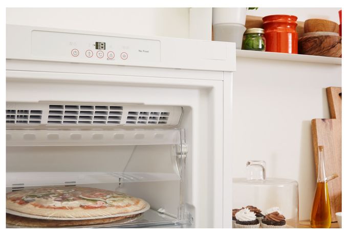 179 l Gefrierschrank 213 kWh Jahr NoFrost  PFVN246W (Weiß) 