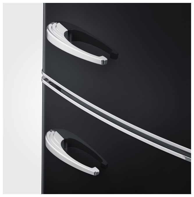 225 l / 90 l Kühl-Gefrierkombi freistehend NoFrost 240 kWh Jahr  RKG8998 (Schwarz) 