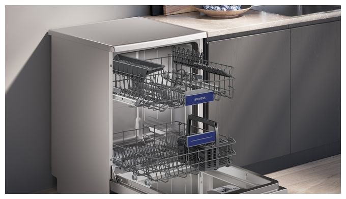 60 cm Geschirrspüler freistehend Sehr leise 13 Maßgedecke aquaStop Funktion iQ300 SN23EI03KE 