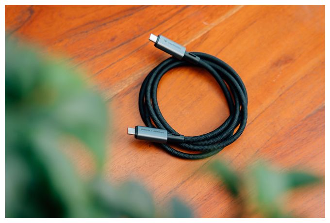40 Gbit/s Stecker Rundkabel USB C auf USB C bis 240 W 1,2 m  31847 (Schwarz) 