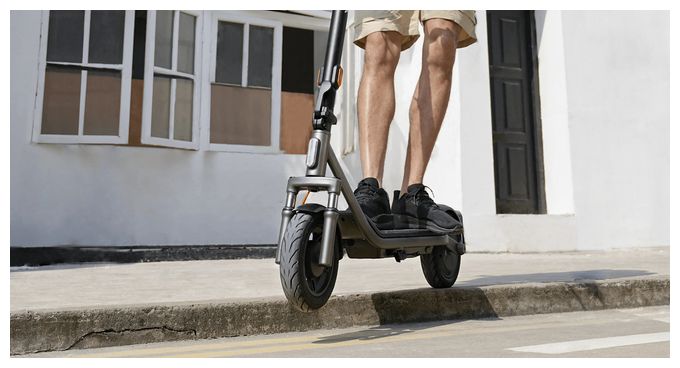 300 W E-Scooter 10 Ah bis 30 km Reichweite 18,1 kg  Electric Scooter 6 Lite (Grau) 