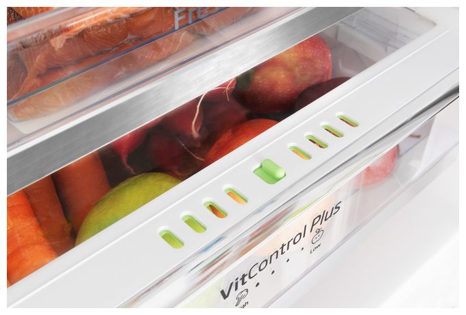 180 l / 70 l Kühl-Gefrierkombi freistehend NoFrost 219 kWh Jahr  KGC15495S (Edelstahl) 