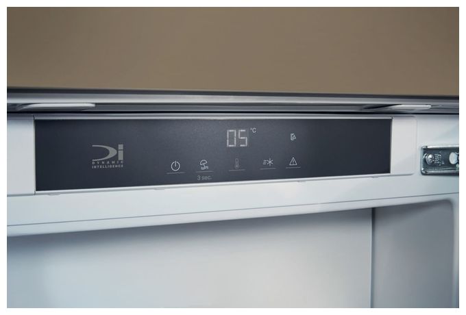 171 l Einbaukühlschrank EEK: D 121 kWh Jahr BKSI12GF3D 