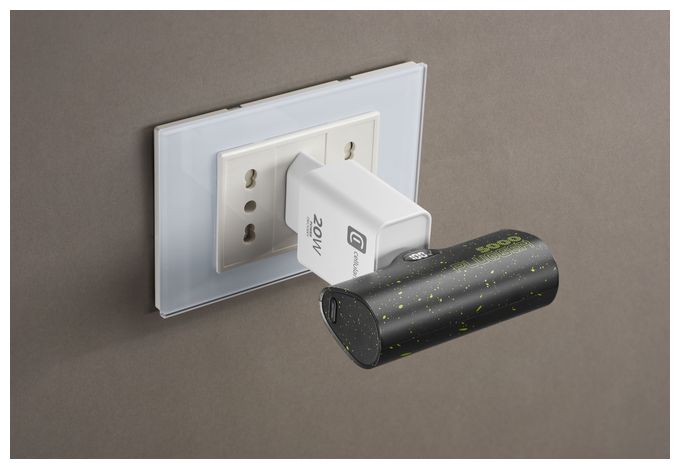 5000 mAh Powerbank USB Typ-C  Plugger (Schwarz) 