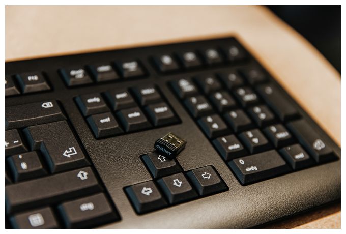 Universal Tastatur RF Wireless 2.4 -2.4835 GHz  KW3000 (Schwarz) 
