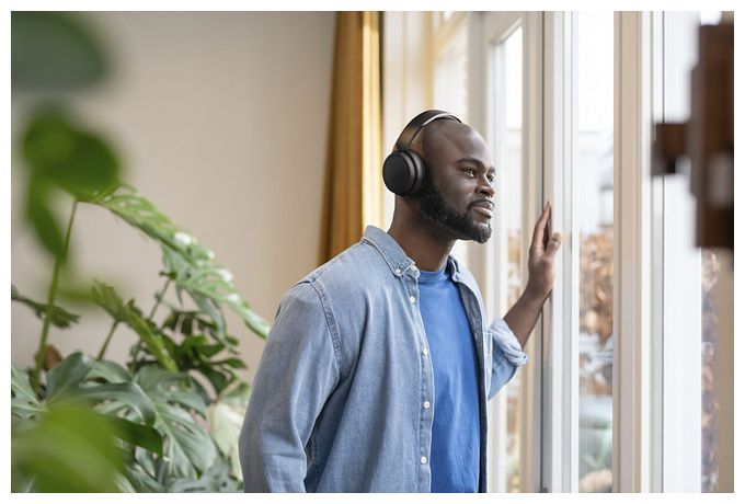Ohraufliegender Bluetooth Kopfhörer kabellos 65 h Laufzeit  TAH4209WT/00 (Schwarz) 