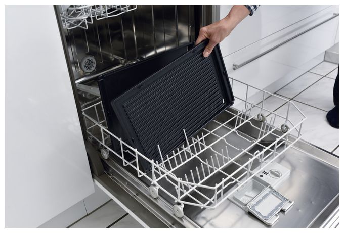 2200 W  Deli (Schwarz, Silber) 
