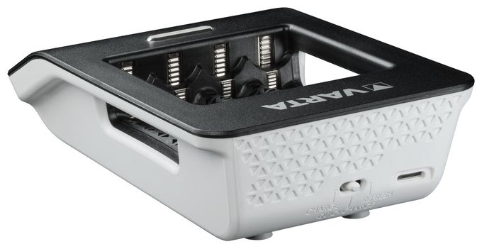 LCD Ultra Fast Charger+ AA & AAA (NiMH Akkus inkl. 4x AA 2100 mAh Akkus & AC sdapter & 12 V Adapter), schwarz 
