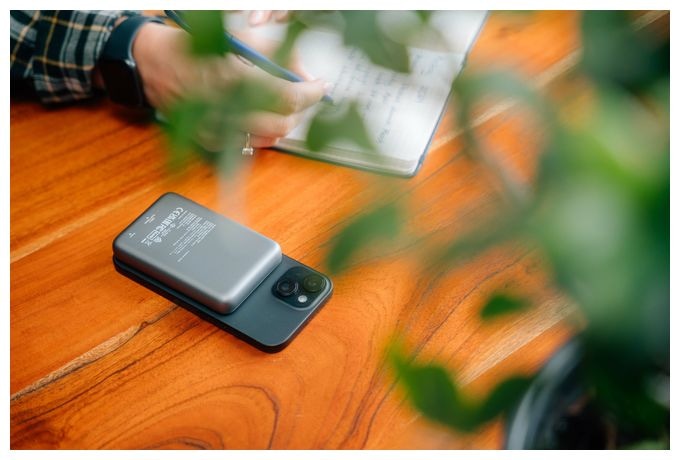 10000 mAh Powerbank USB Typ-C Kabelloses Laden  Charge 'n' Go (Grau) 