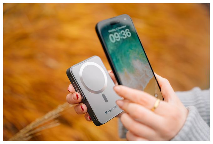 10000 mAh Powerbank USB Typ-C Kabelloses Laden  Charge 'n' Go Magnetic Wireless (Grau) 