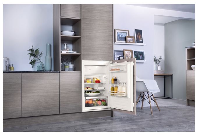 131 l 103 cm Einbaukühlschrank EEK: E 149 kWh Jahr KSI10GF2 