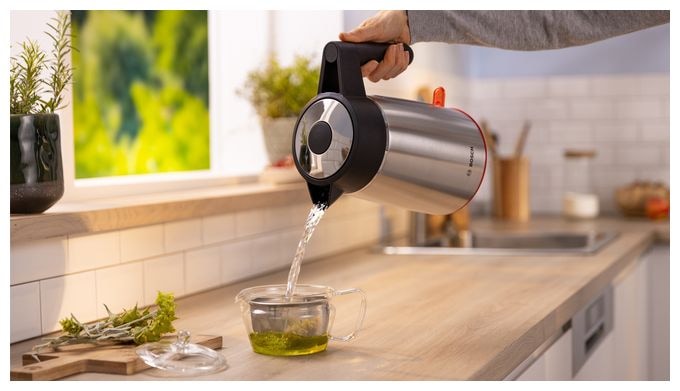 1,7 l Wasserkocher 2400 W  TWK6M480 MyMoment (Schwarz, Edelstahl) 
