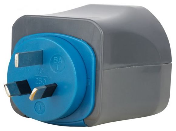 Weltreisestecker geerdet 