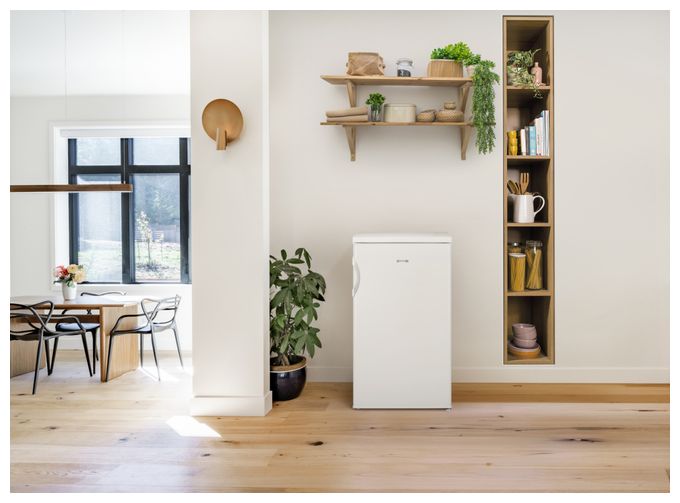133 l / 133 l Tischkühlschrank EEK: C 58 kWh Jahr  R49CPW (Weiß) 