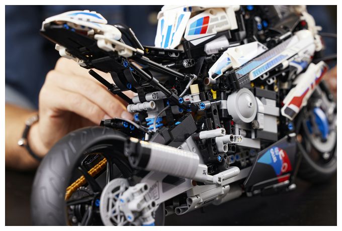 BMW M 1000 RR 