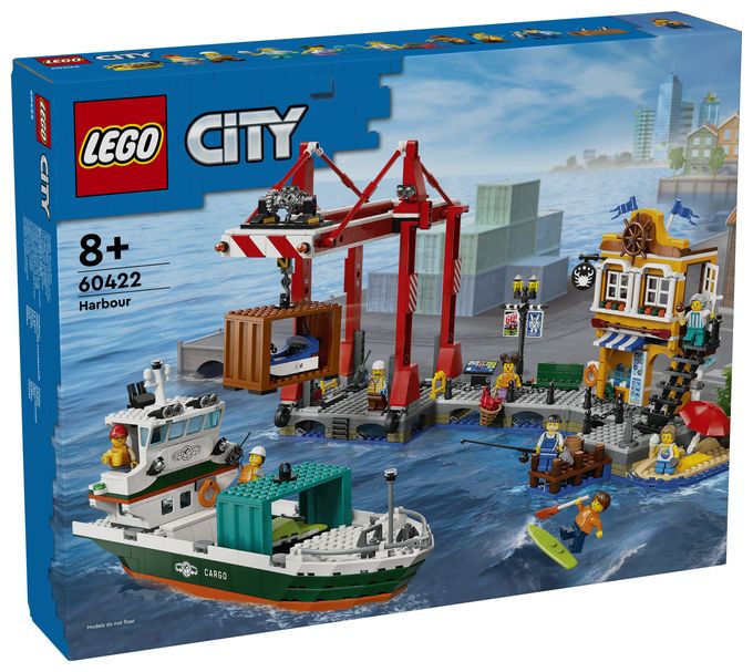 Hafen mit Frachtschiff 