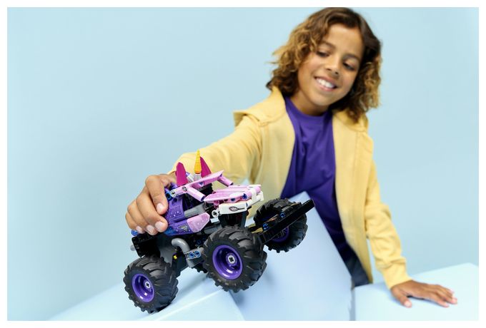 Monster JamTM Sparkle SmashTM mit Rückziehmotor 