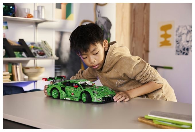 Porsche 911 GT3 R REXY AO Racing Rennwagen 