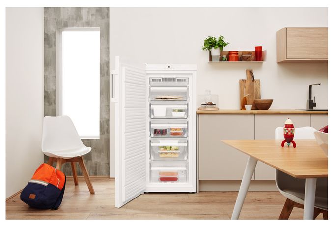179 l Gefrierschrank 213 kWh Jahr NoFrost  PFVN246W (Weiß) 