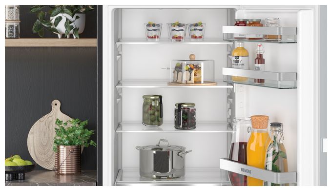 165 l 102,1 cm Einbaukühlschrank EEK: E 96 kWh Jahr iQ300 KI31R2FE0 