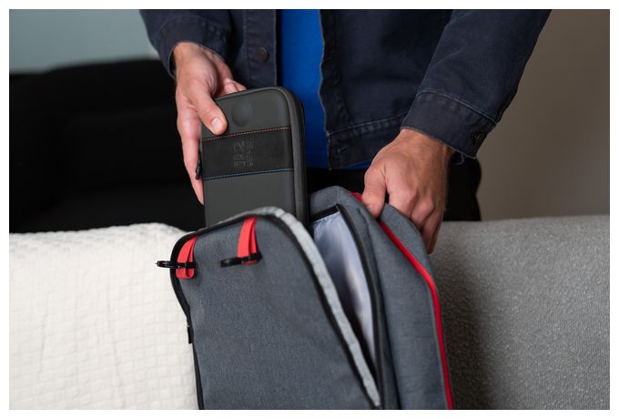 PlayTrek Etui Offiziell von Nintendo lizenzierte schlanke Hülle zum Schutz deiner Nintendo Switch 2, Antrazitschwarz 