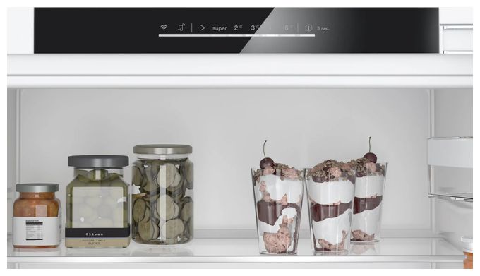 134 l 82 cm Einbaukühlschrank EEK: E 93 kWh Jahr Serie 6 KUR21ADE0 
