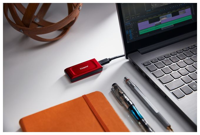 1 TB SSD  XS1000 (Rot) 