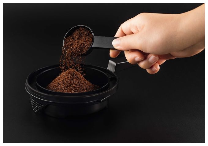 12 Tassen Filterkaffeemaschine 1,2 l  KM4689 T 8.2 Druckbrüh-Automat (Schwarz) 