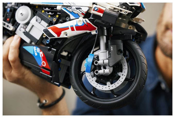BMW M 1000 RR 
