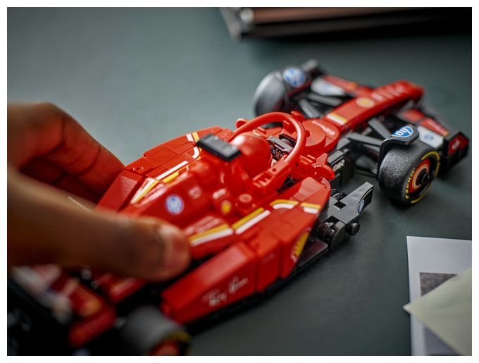 Ferrari SF-24 F1® Rennauto 