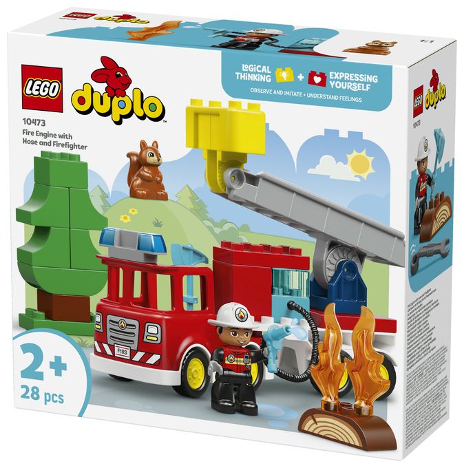 Löschauto mit Schlauch und Feuerwehrmann 