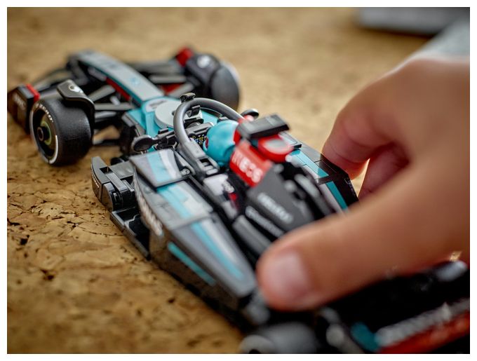 Mercedes-AMG F1® W15 Rennauto 