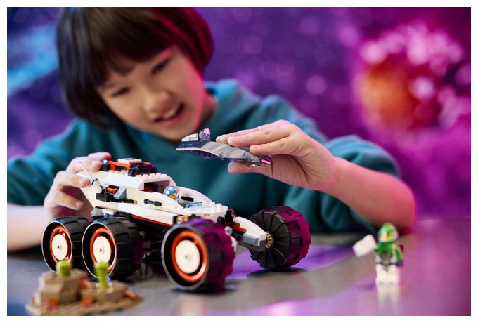 Weltraum-Rover mit Außerirdischen 
