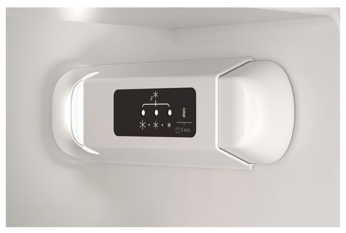 189 l / 79 l Einbau Kühl-/Gefrierkombination 181 kWh NoFrost PCIL18S13 