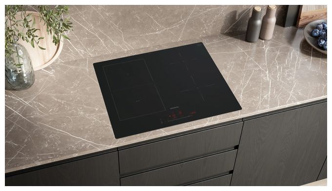 Backofen-Set groß AutoClean mit autarkem 60 cm Induktions Kochfeld PQ100J60PL (HB279GBB3 + ED61AHSC1E) 