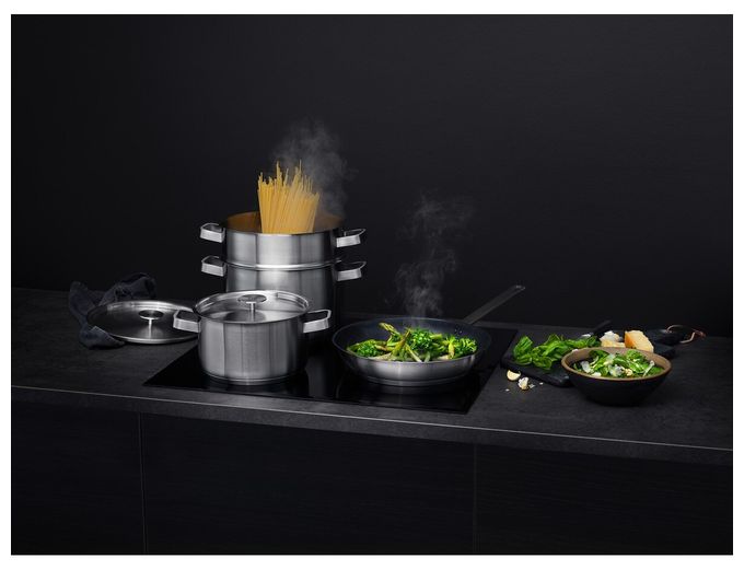 (Schwarz, Edelstahl) A4SS Kochgeschirr-Set aus Fettpfanne 28 cm + 2 Töpfen 20 cm und 24 cm + Edelstahlsieb 