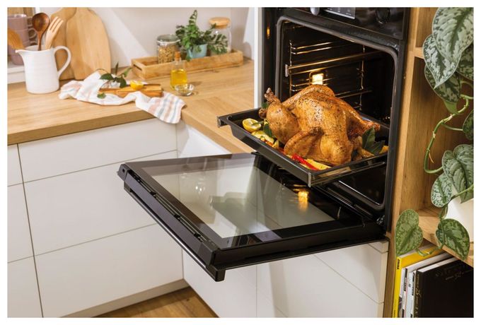 Einbaubackofen maxi Dampfgaren BOS6737E13BG 