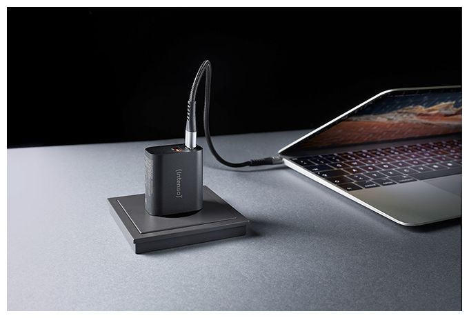 Power Adapter W30AC, 30W, USB-A und USB-C Anschluss, schwarz 