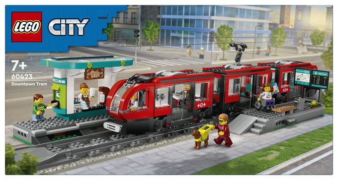 Straßenbahn mit Haltestelle 