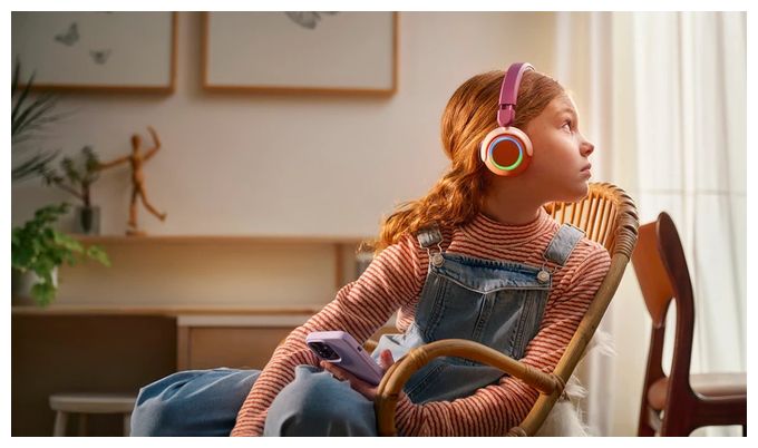 Ohraufliegender Bluetooth Kopfhörer kabellos 45 h Laufzeit (Orange, Violett, Rose) TAK4200MP/00 