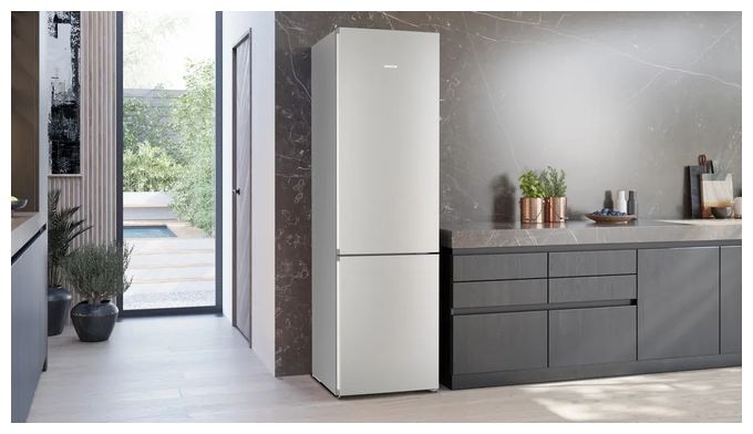 260 l / 103 l Kühl-Gefrierkombi freistehend NoFrost 112 kWh Jahr  iQ300 KG39N2IAG (Gebürsteter Stahl) 