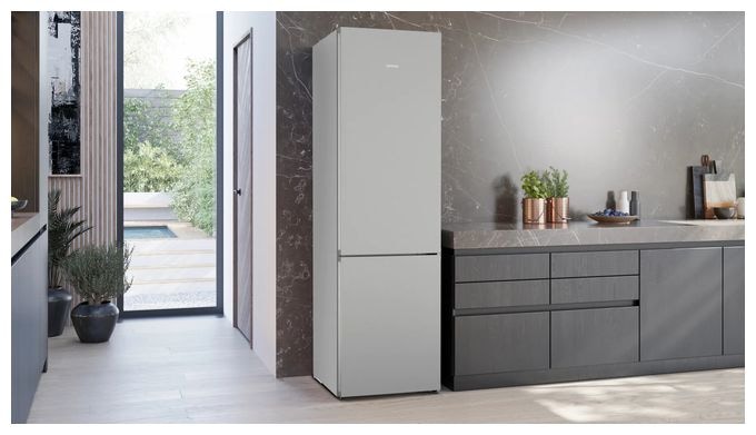 260 l / 103 l Kühl-Gefrierkombi freistehend NoFrost 162 kWh Jahr  IQ300 KG39N2LCF (Edelstahl) 